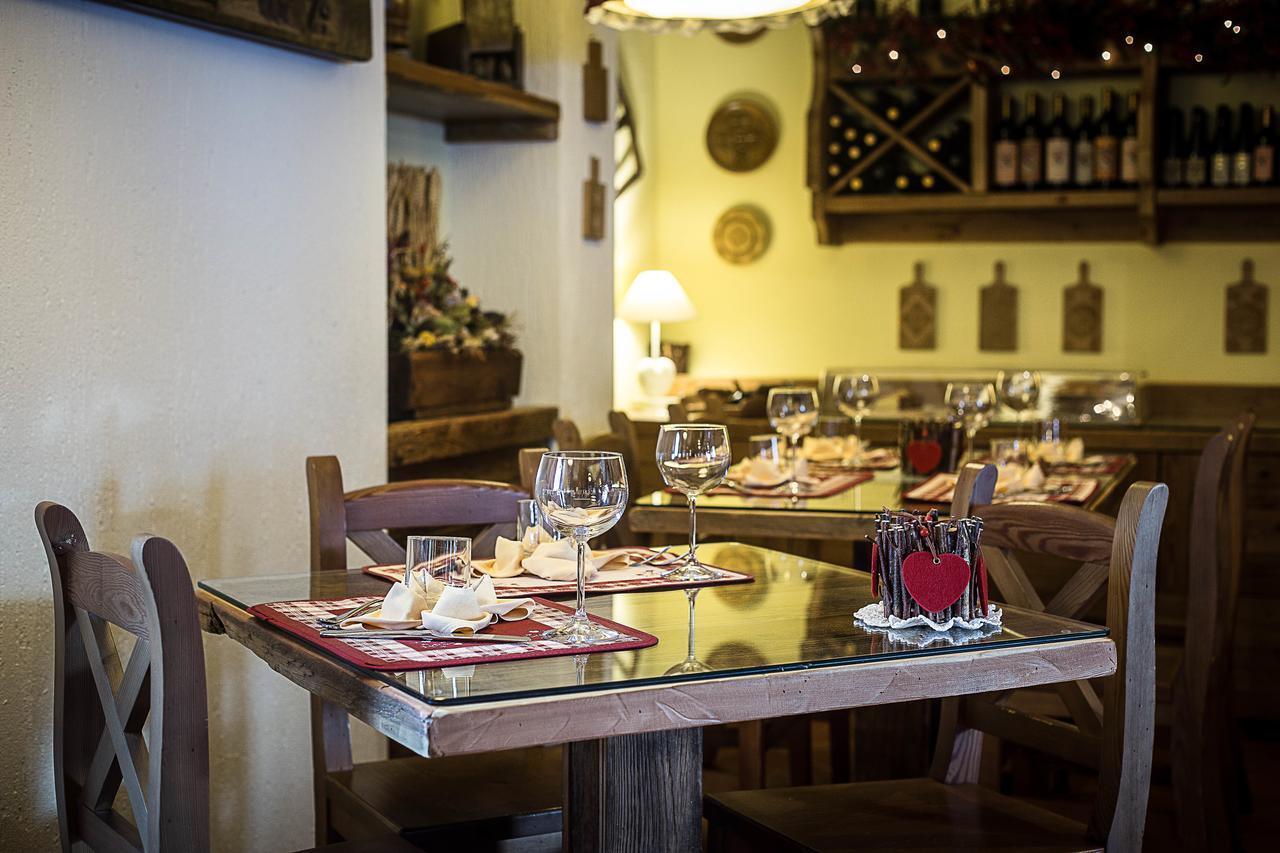 Le Thovex Bed & Breakfast La Thuile Bagian luar foto