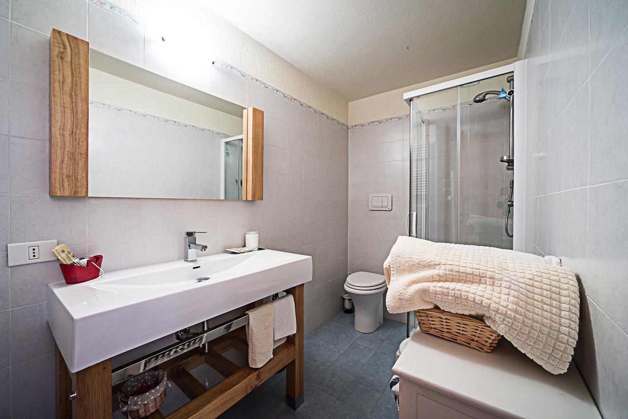 Le Thovex Bed & Breakfast La Thuile Bagian luar foto