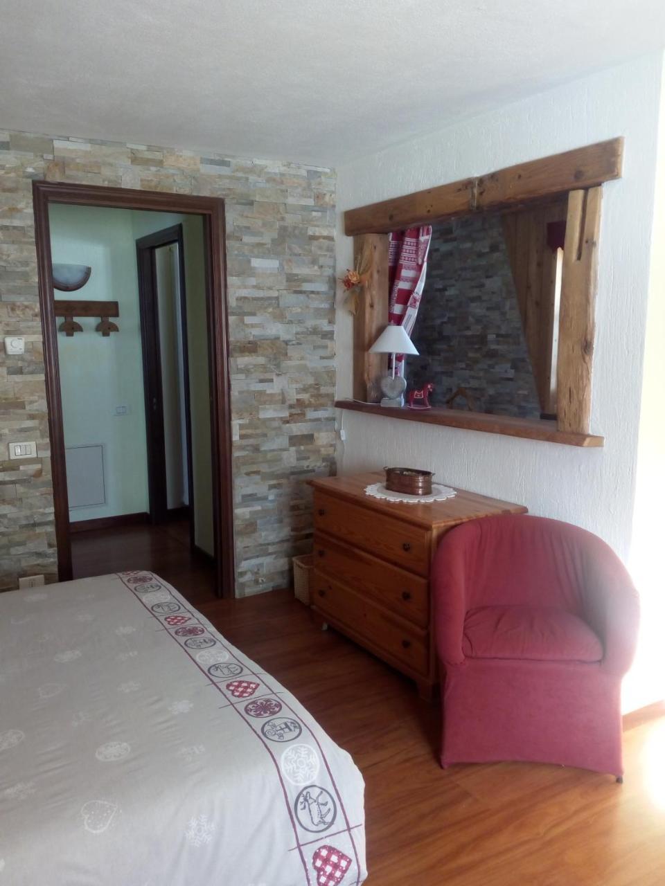 Le Thovex Bed & Breakfast La Thuile Bagian luar foto